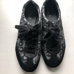 Coach "Kinsley" Shoes Size 6.5M